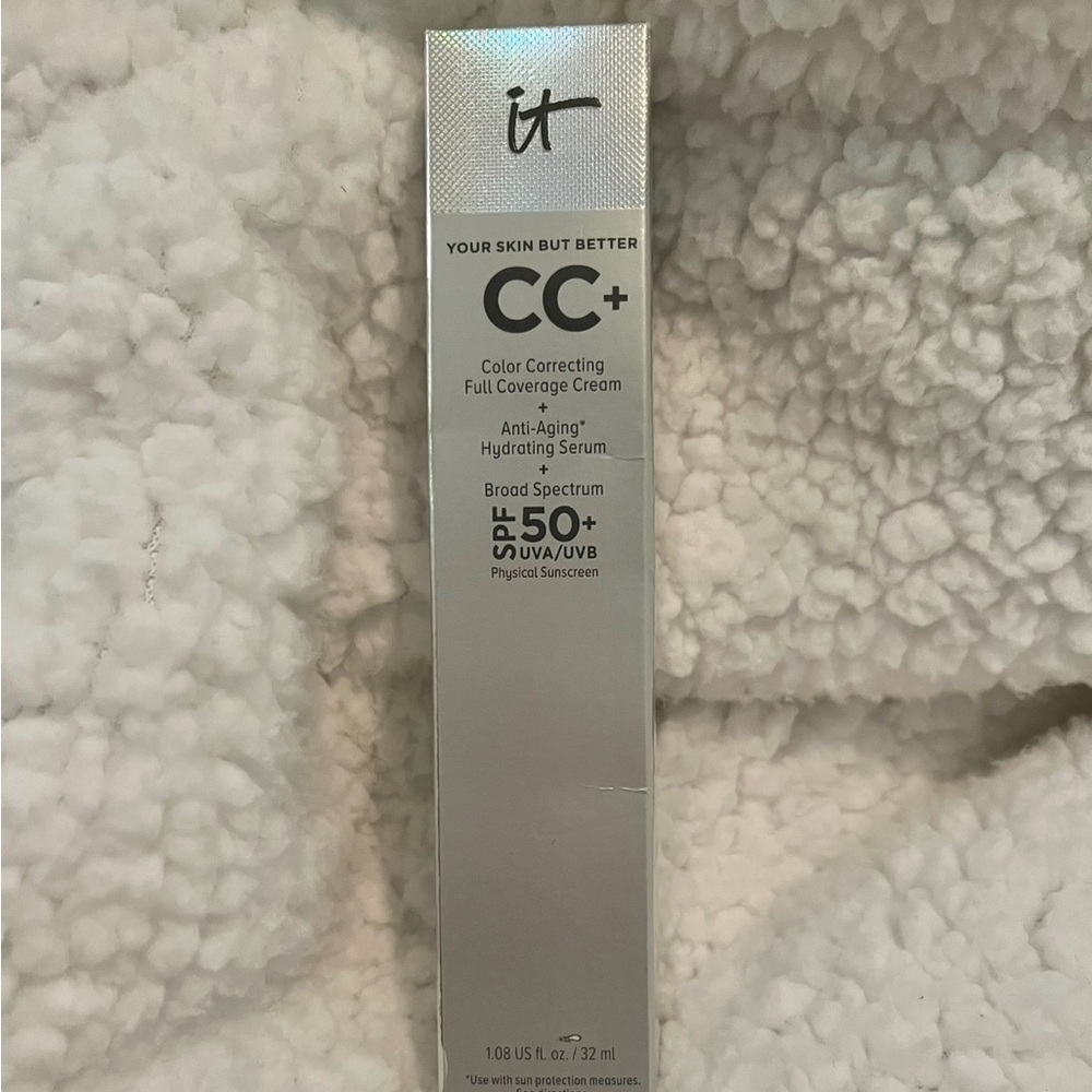 IT Cosmetics CC+ Cream with SPF 50+ Tan